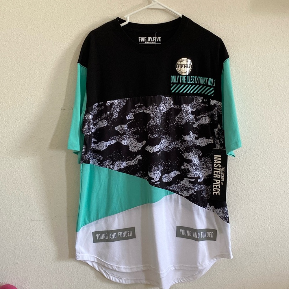 XL Men’s shirt! I call it the mint gold mine! Get it before it’s got!